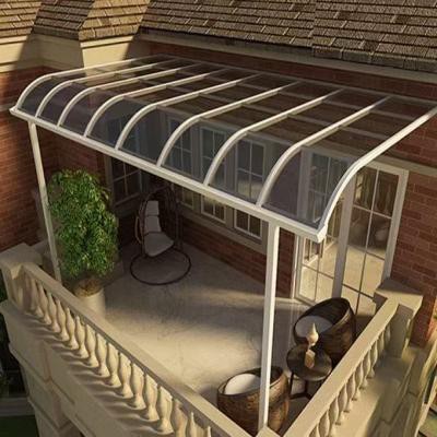 Überdachung aus Polycarbonat für den Außenbereich