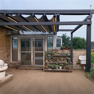 Faltmarkise aus Aluminium für den Garten