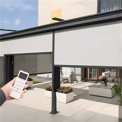 Windsicherer Außenroller für Carport